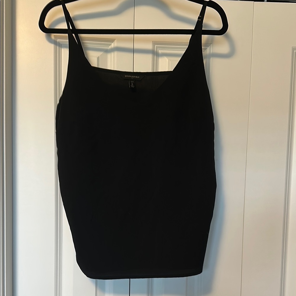 Banana Republic Black Fitted Sleeveless Camisole